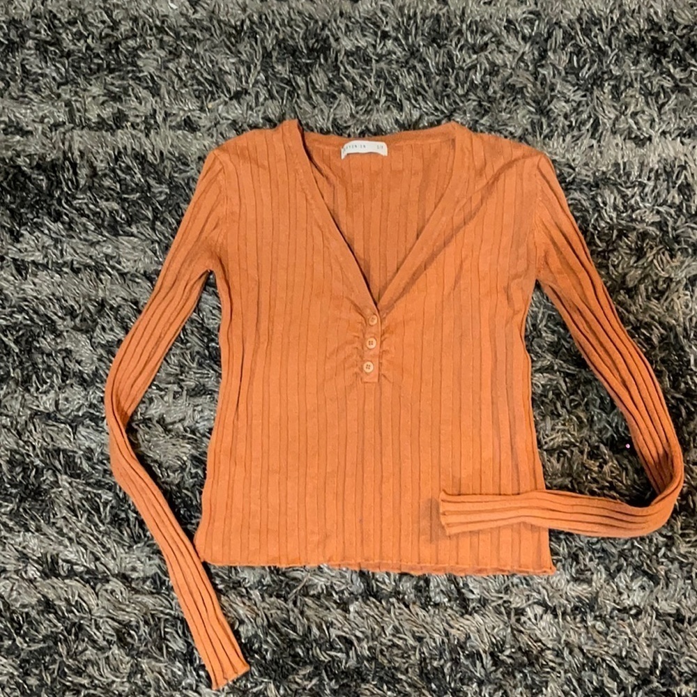 F21 Ribbed Long sleeve crop top